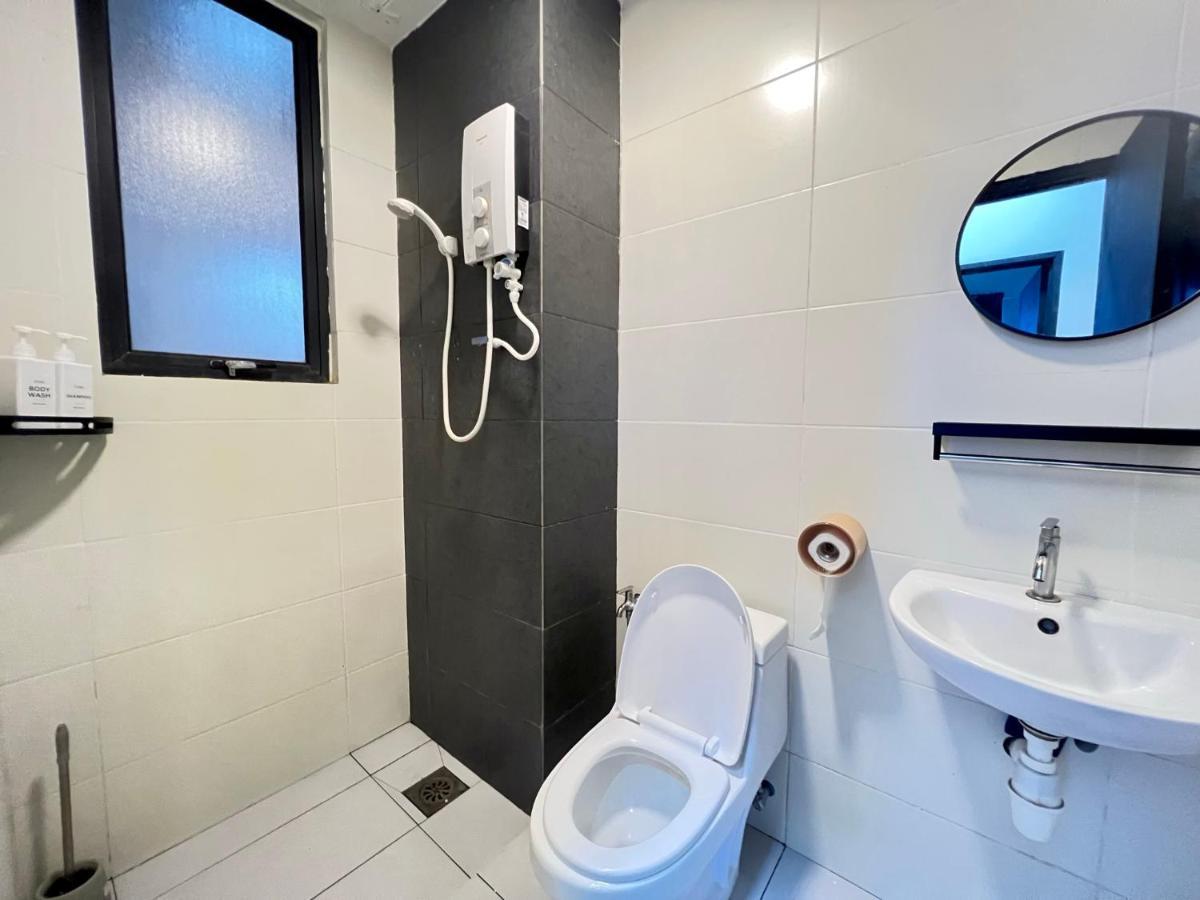 Riverview 8Pax 2Br In Kbtown Ps4, Netflix A-1-12 Kota Bharu Exterior photo